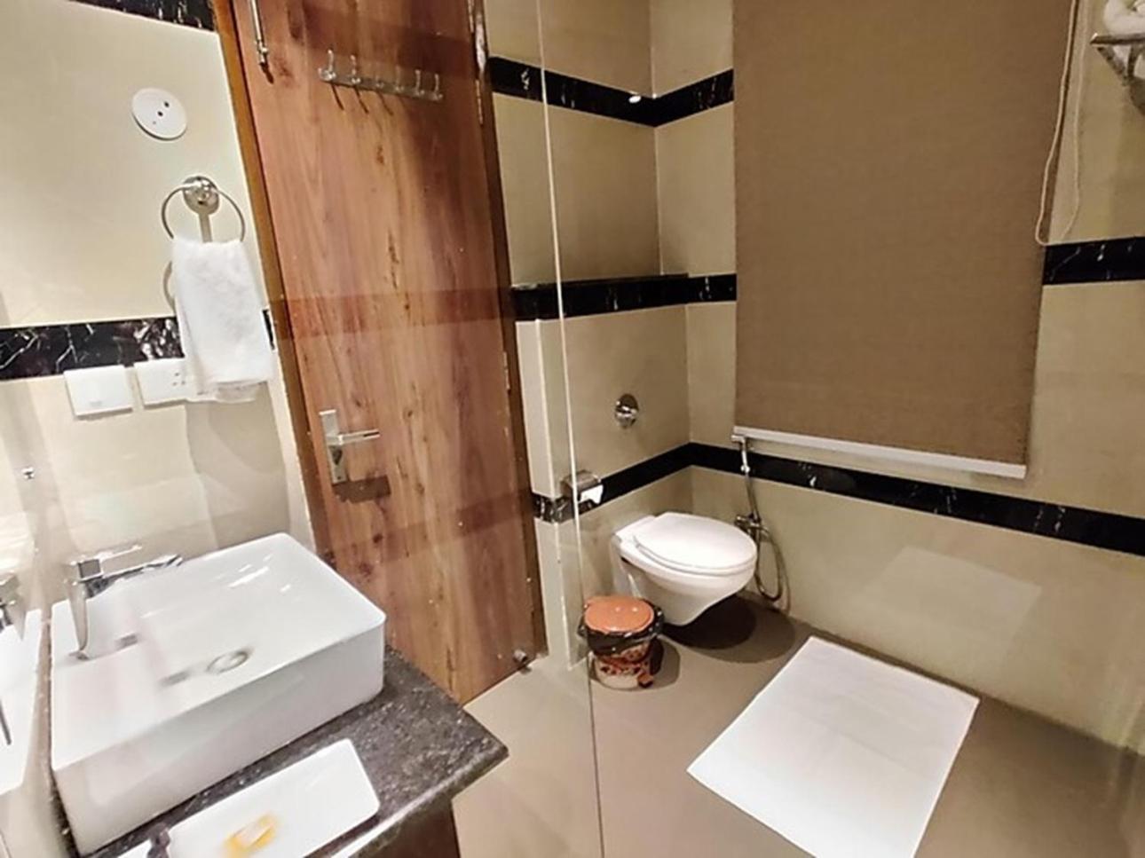 Rr Hotel & Resort Dharamshala Bagian luar foto
