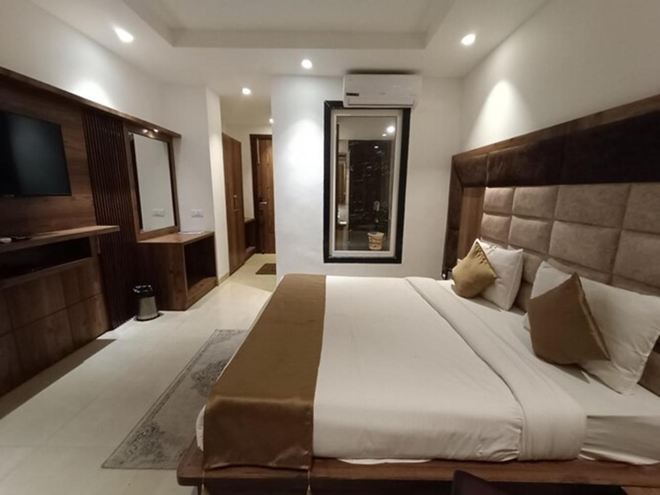 Rr Hotel & Resort Dharamshala Bagian luar foto