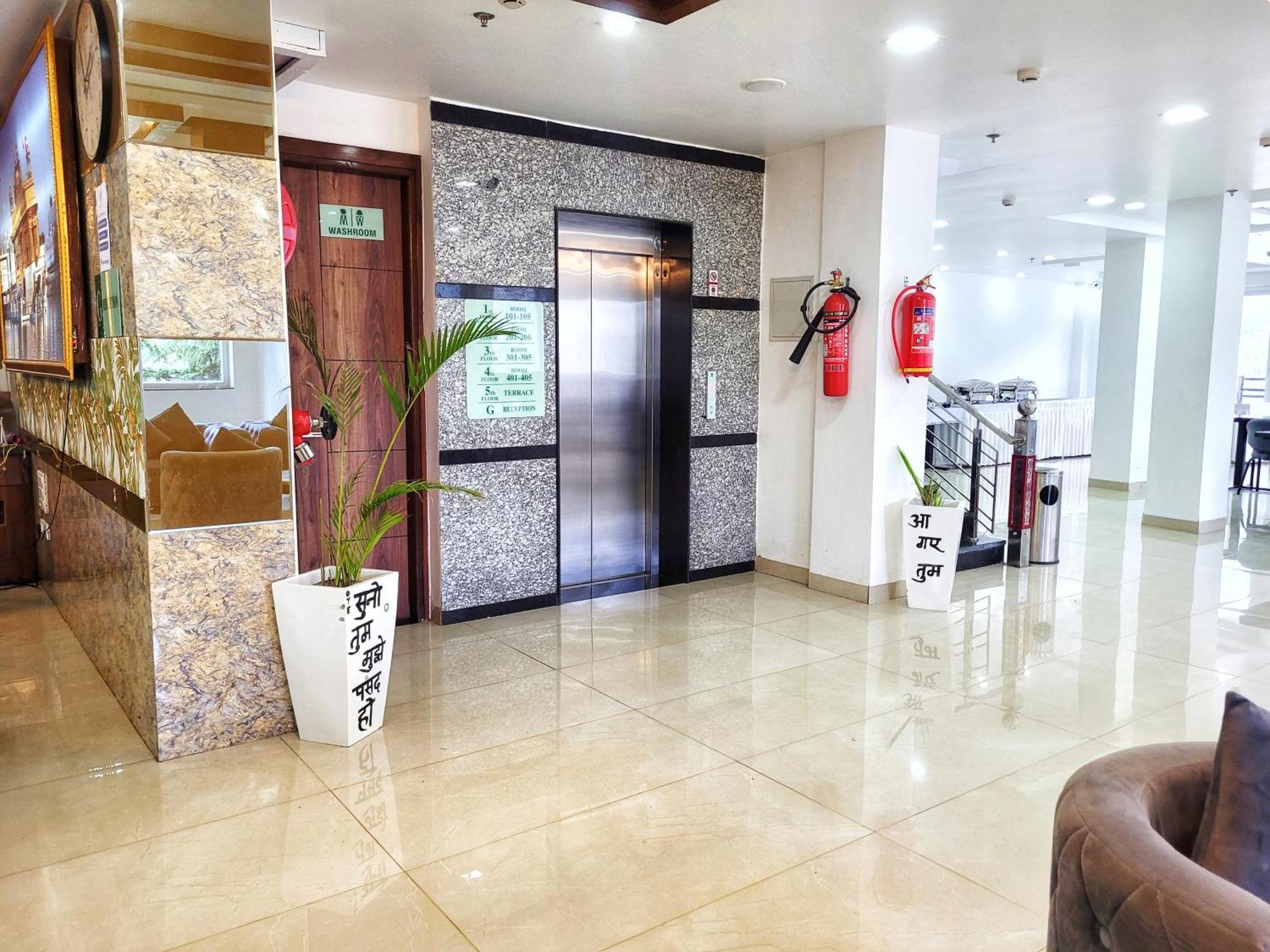 Rr Hotel & Resort Dharamshala Bagian luar foto