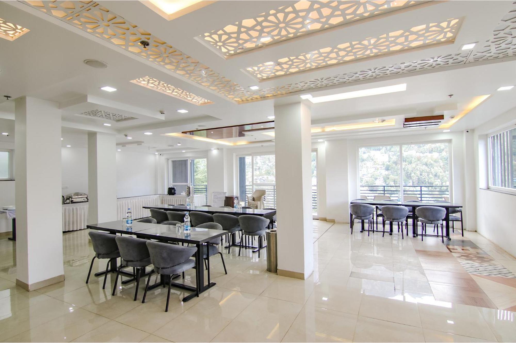 Rr Hotel & Resort Dharamshala Bagian luar foto